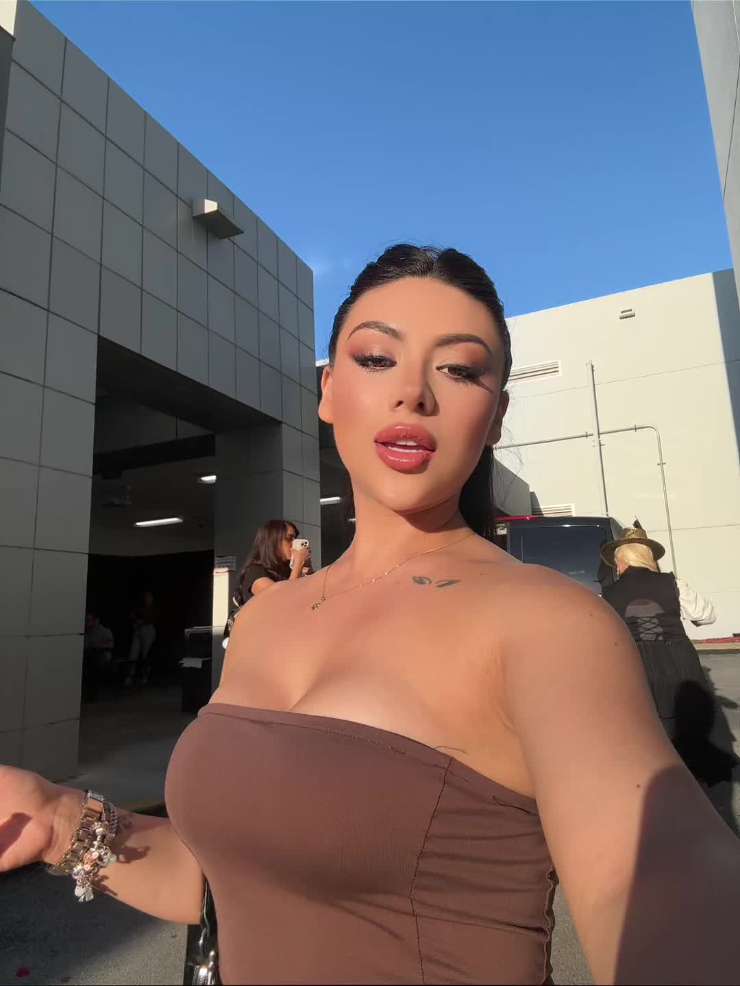 @milamoreno374