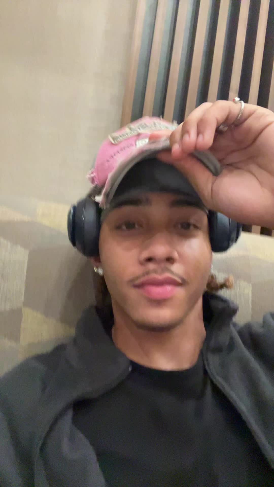 @idk✞ᵕ̈