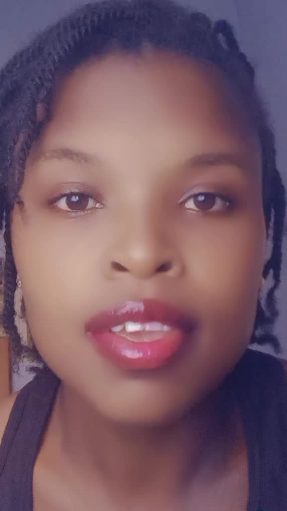 @Lizzy k 🇰🇪