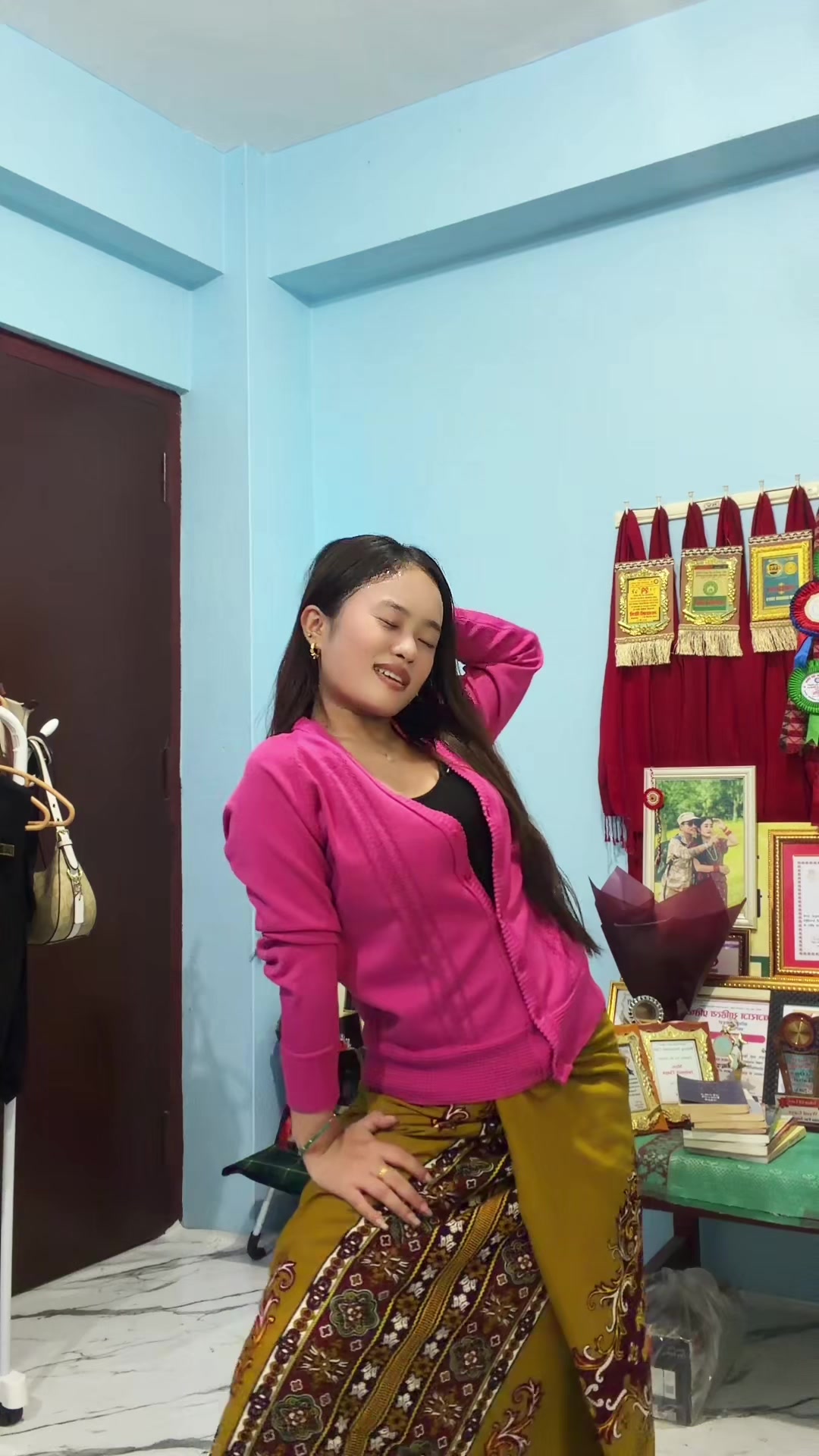 @jasmin_thapa24