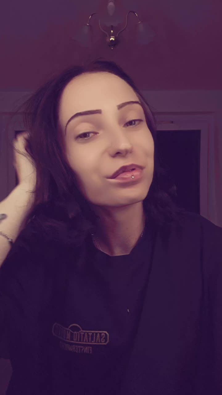 @❤️🖤