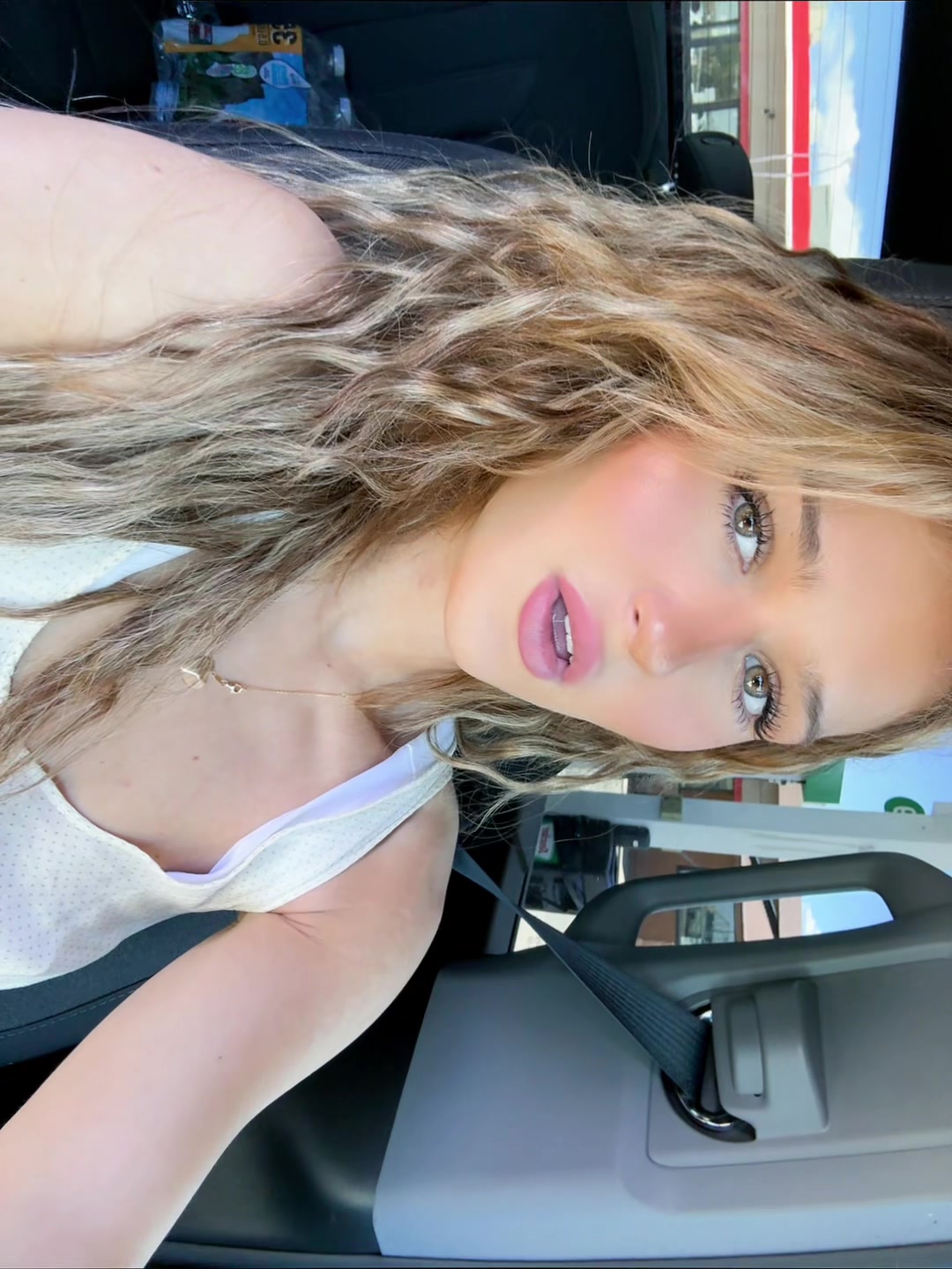@BreezyXo