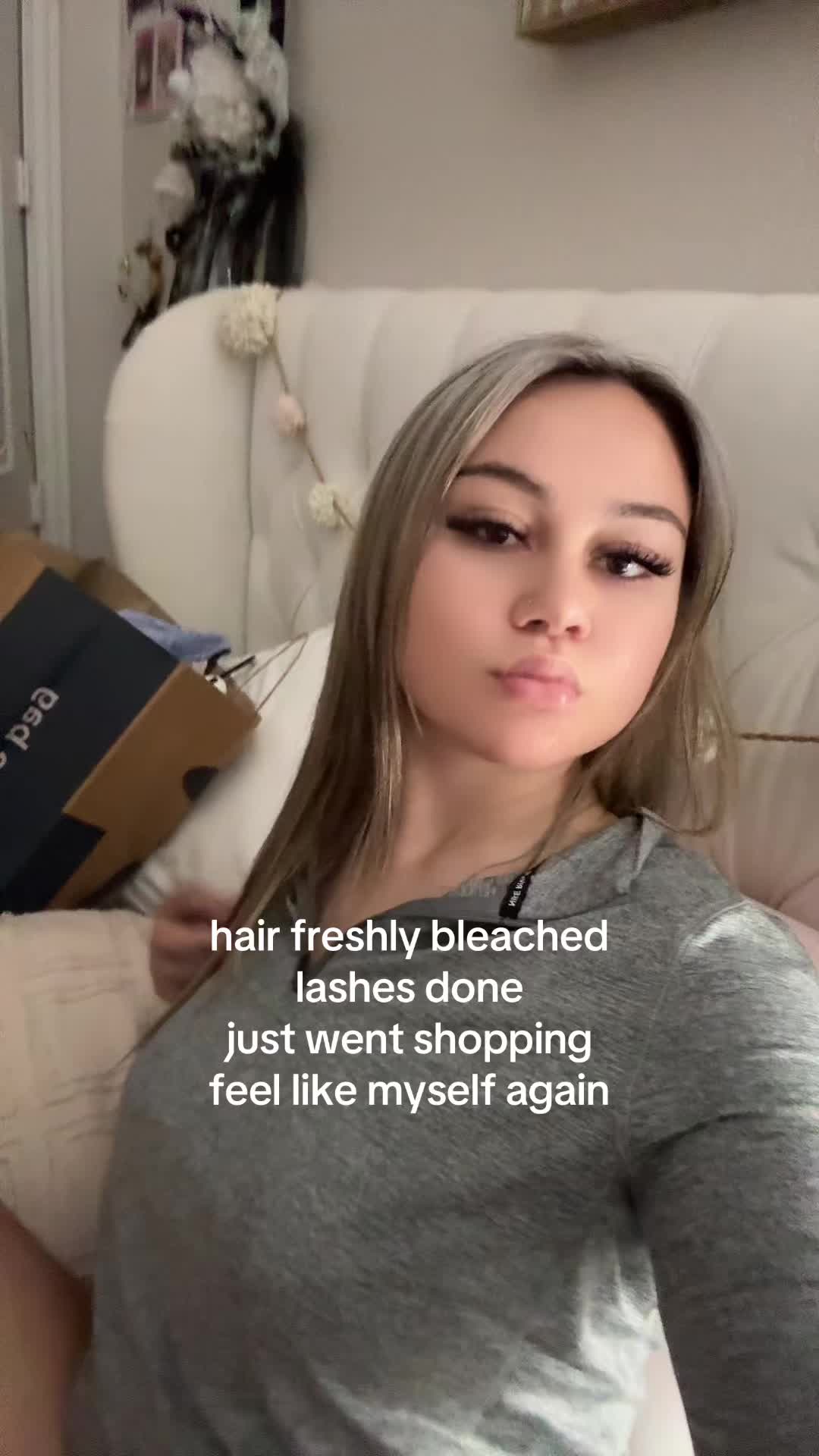 @🪩