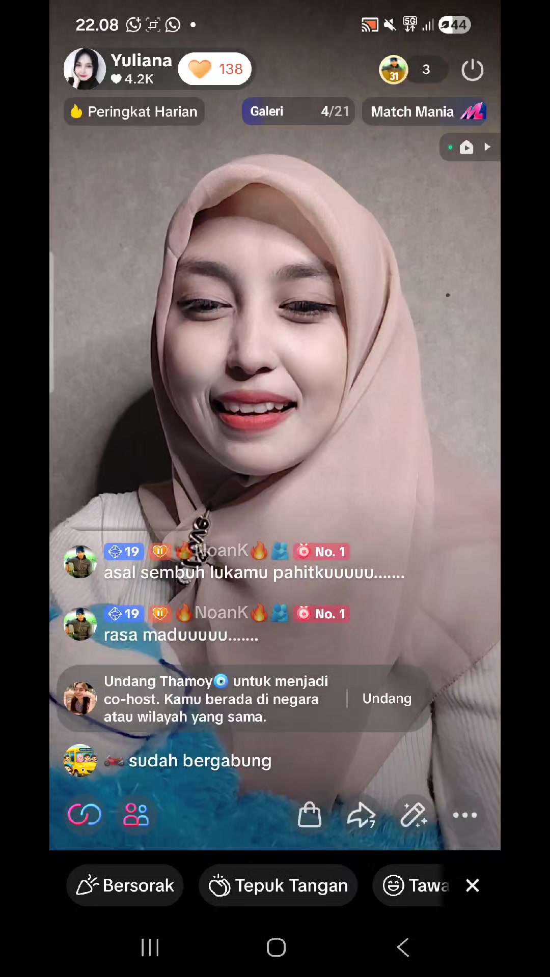 @Yuliana