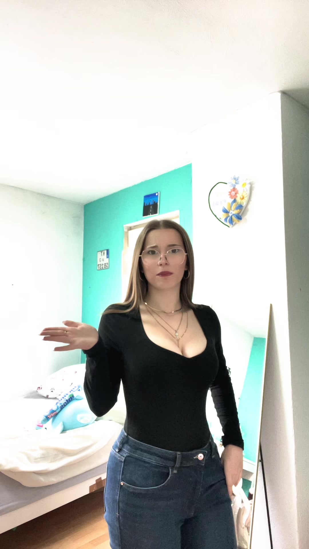 @✮