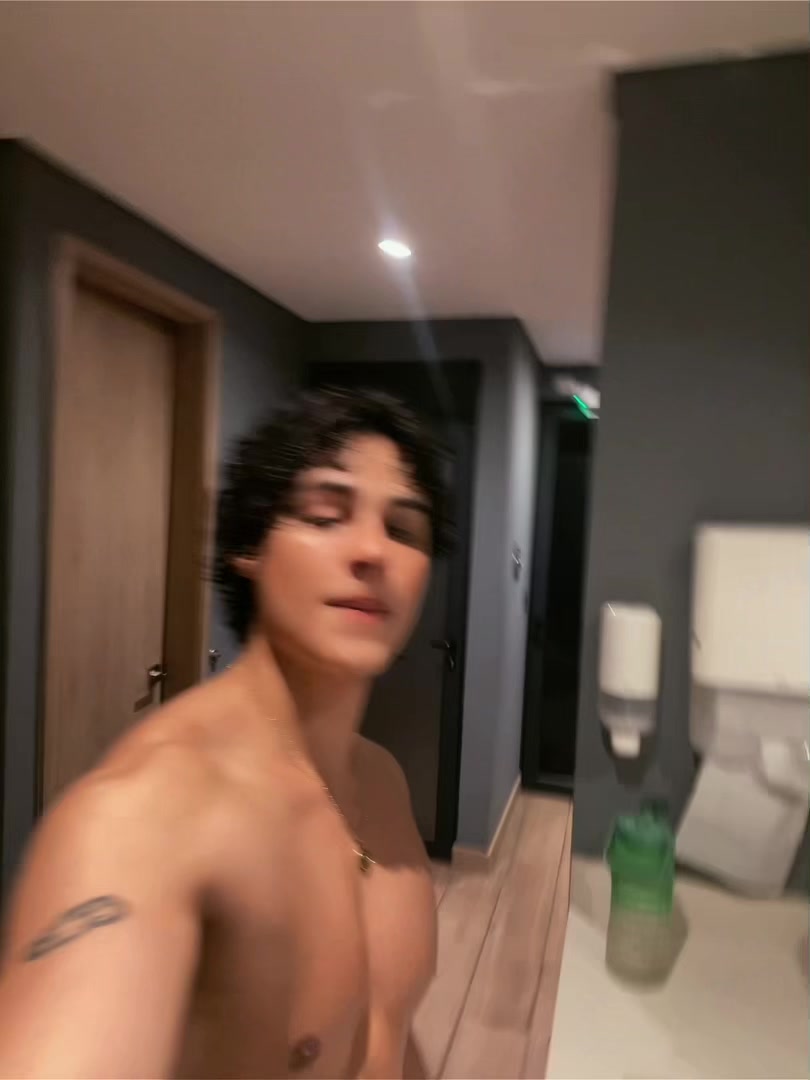 @Sebastian Figueroa