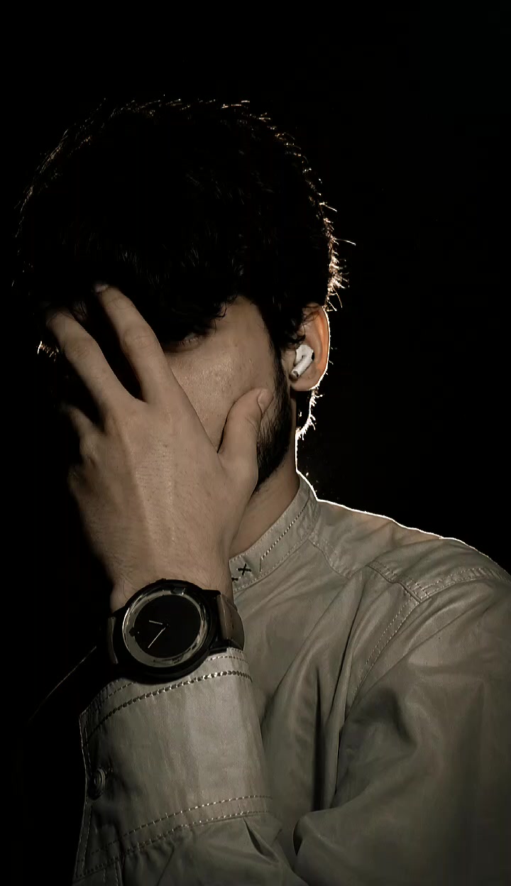 @𝑹𝒖𝒑𝒐𝒔𝒉 🖤👀
