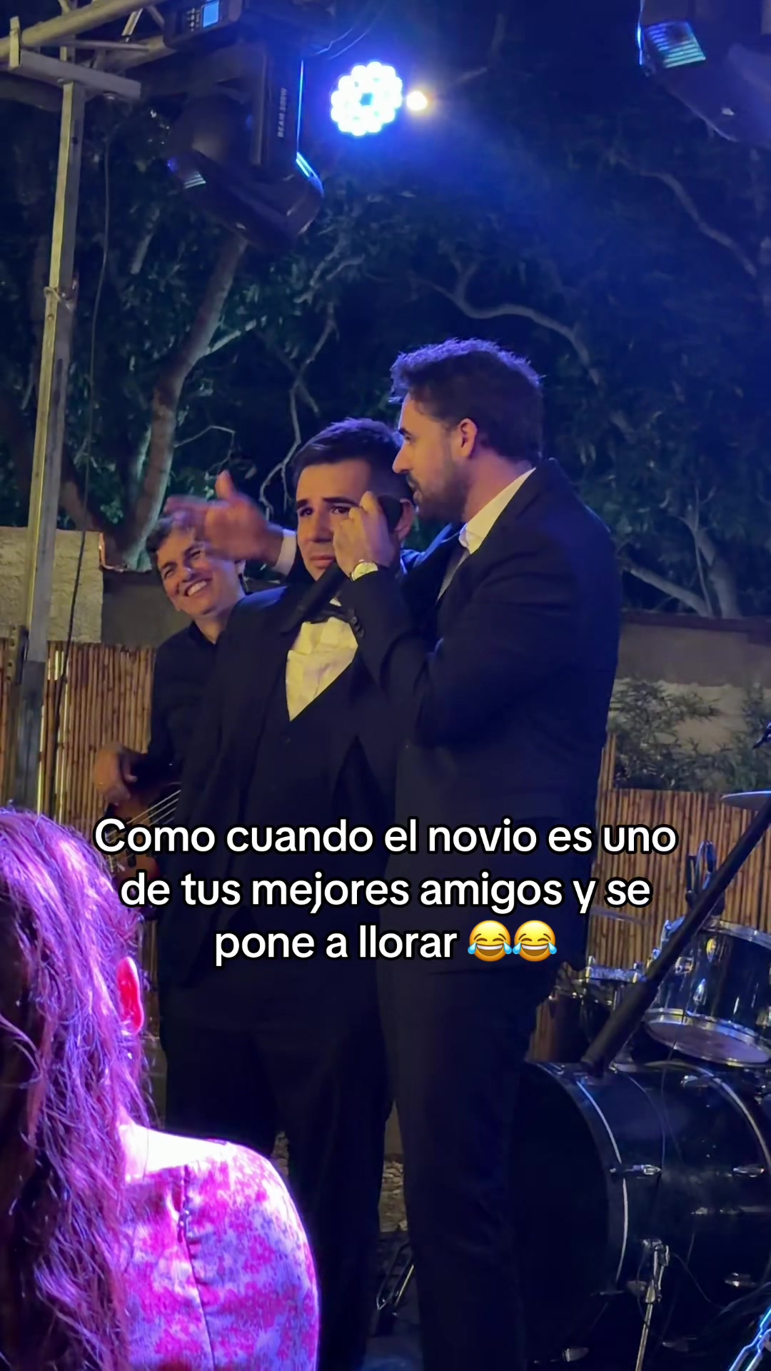 @Hermanos Barbery Oficial