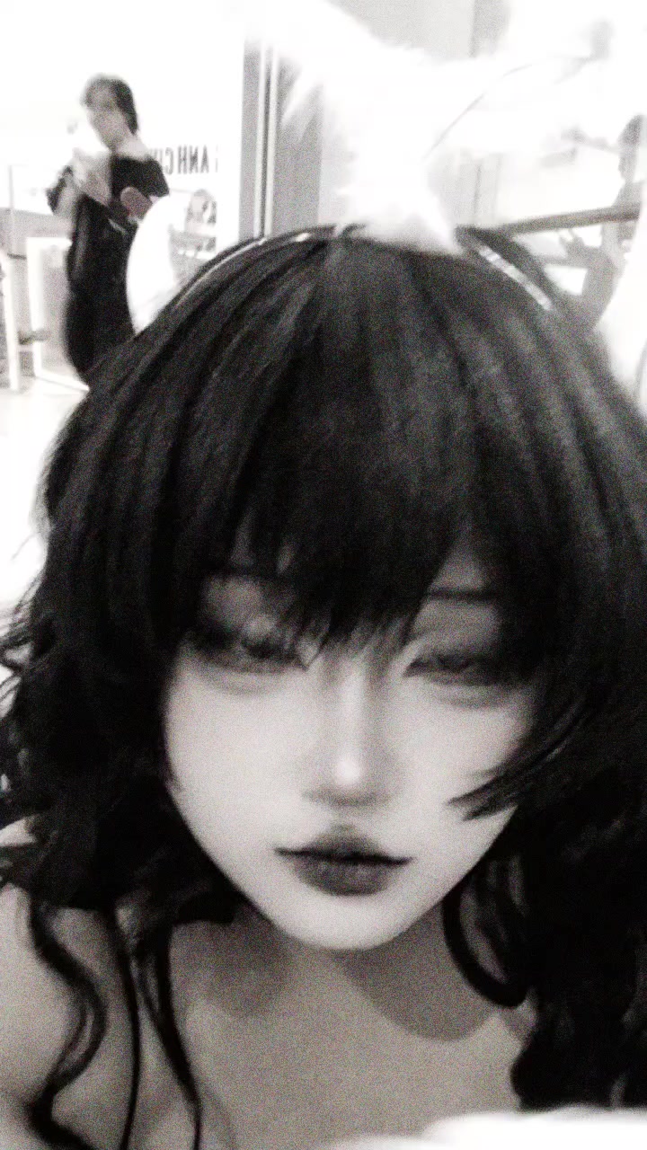 @tsumeri tư bản đi cosplay_🎤