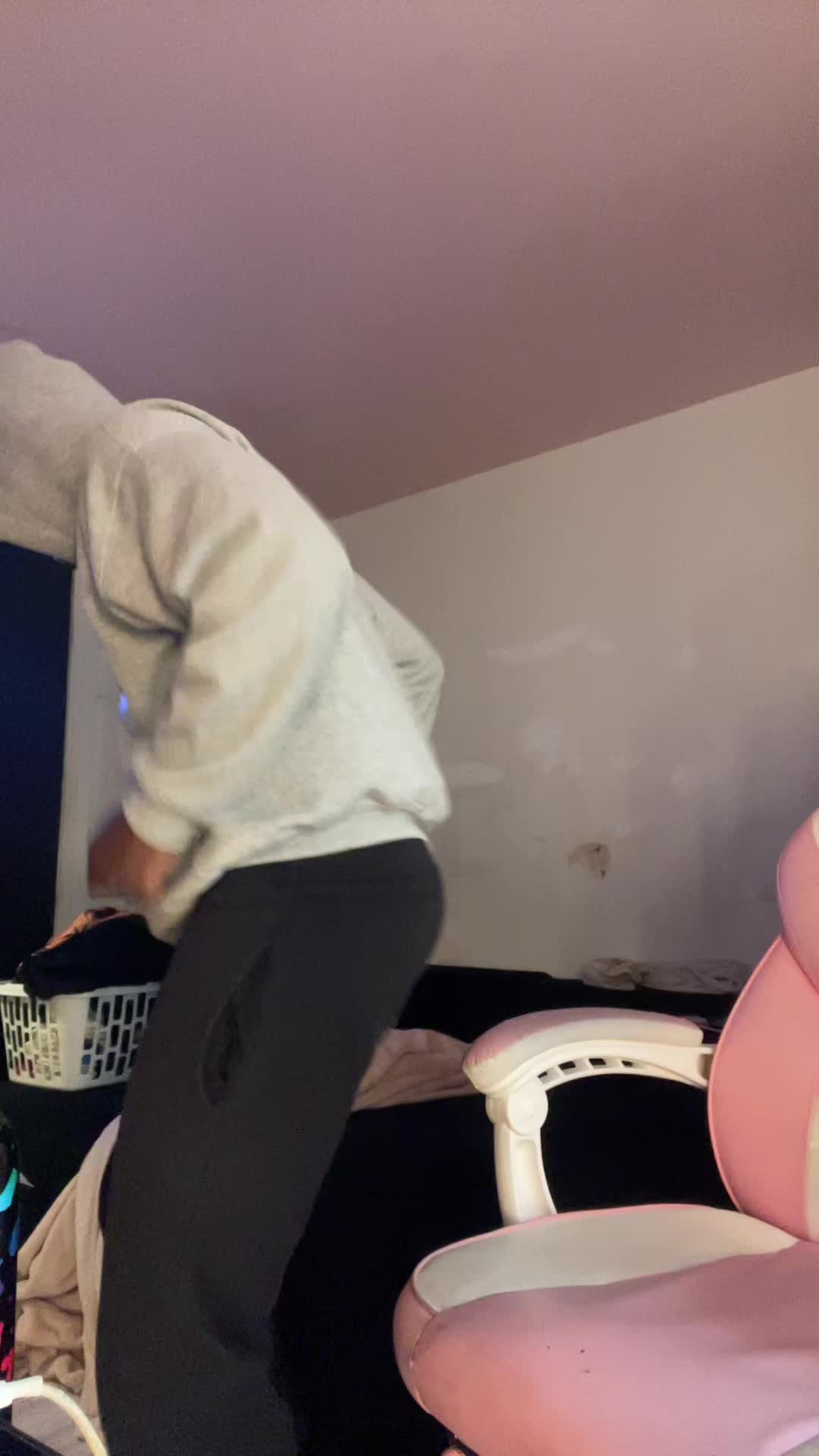 @yeaarobb
