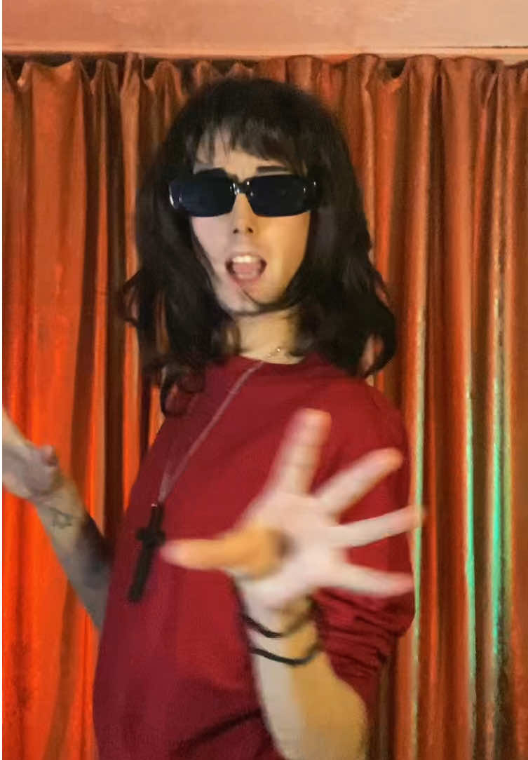 @★ 𝙍𝙚𝙩𝙧𝙤_𝙗𝙤𝙮_★