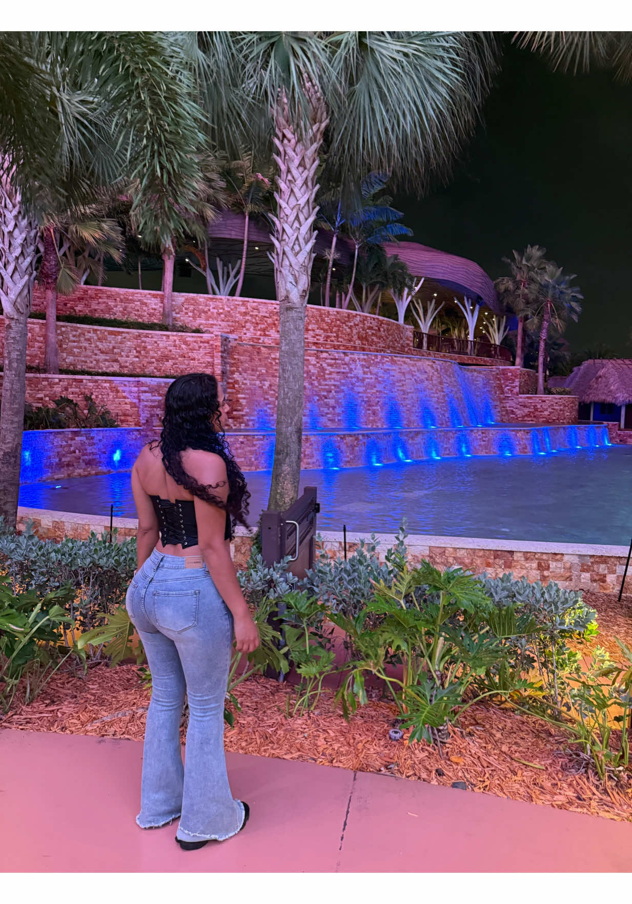 @𝒜𝓁𝓁𝒾𝓈𝓈𝑜𝓃 𝓁𝑒𝑜𝓃👑