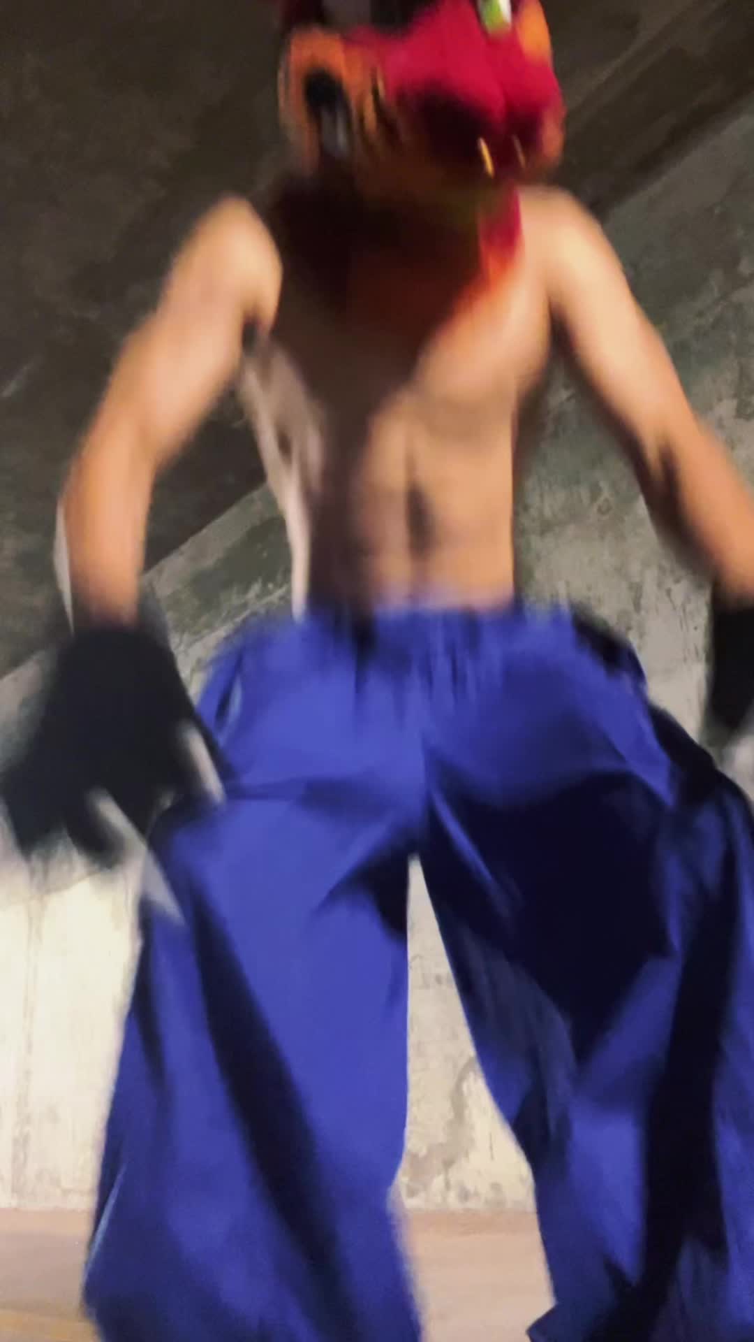 @Rojoroo