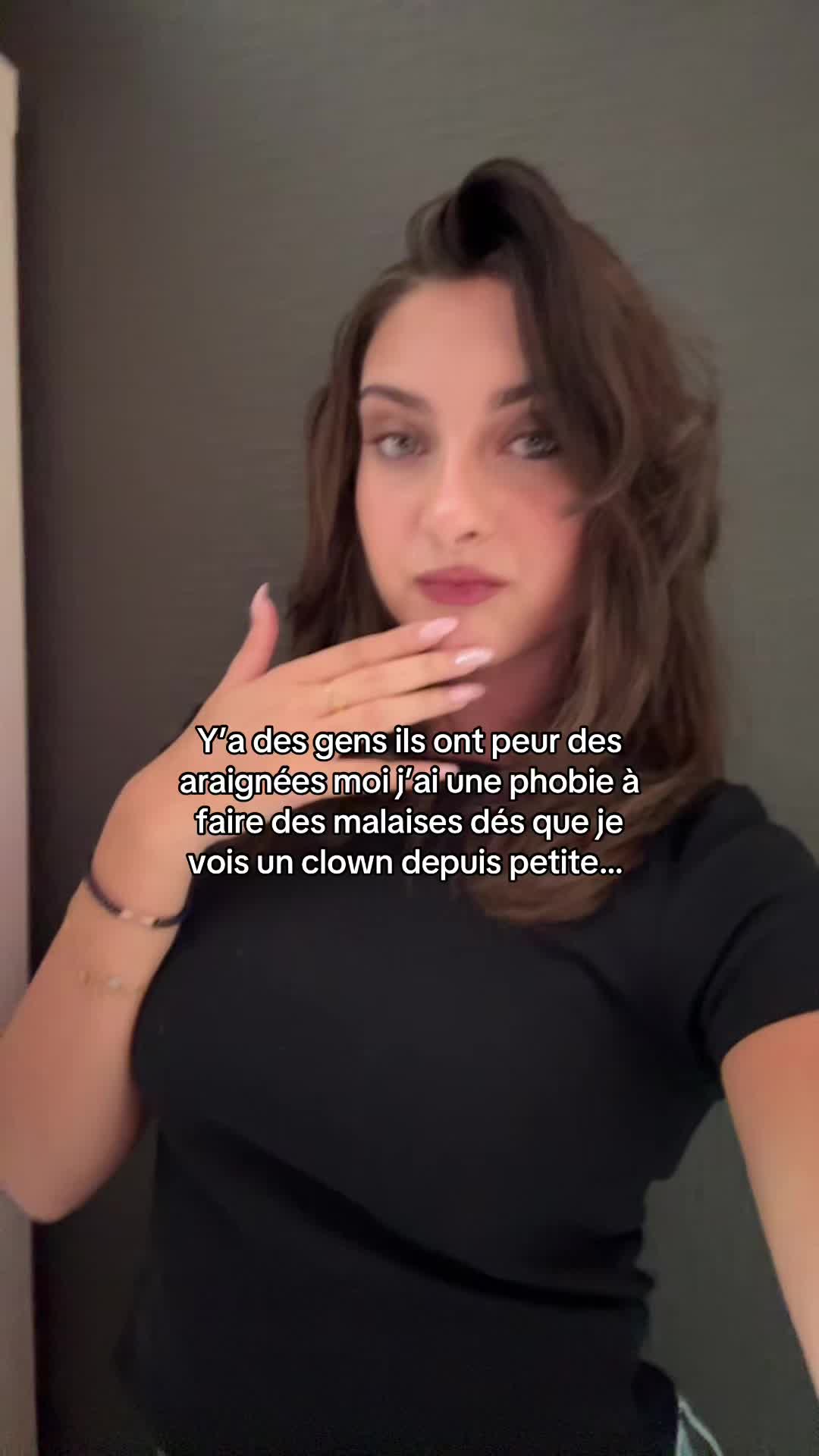 @Victoria / Model