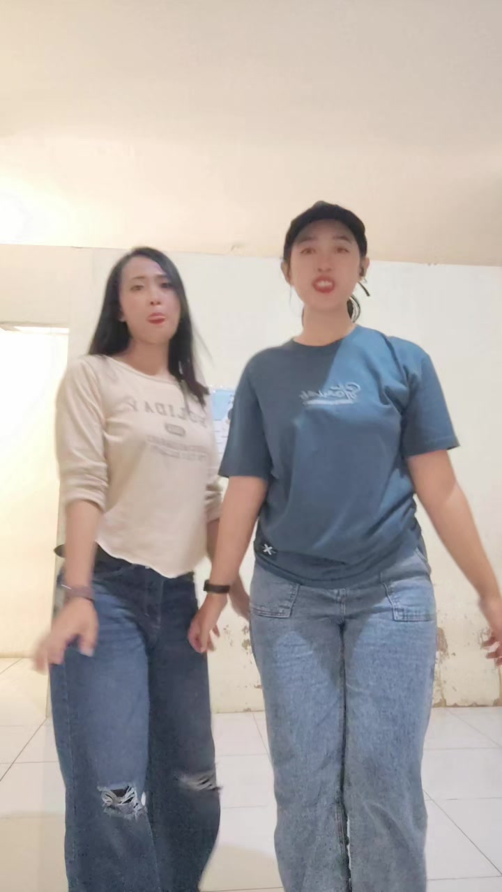 @KAK INEM🍑🦋