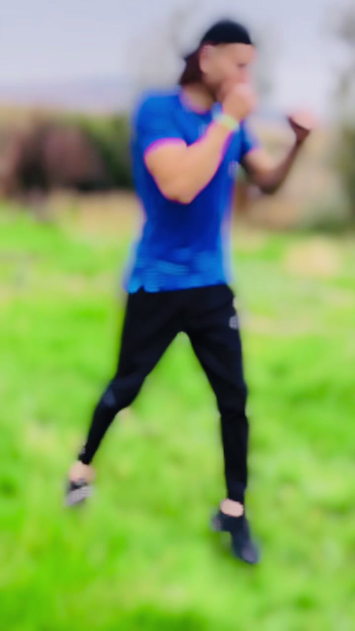 @🕸️Køùkôū🕸️