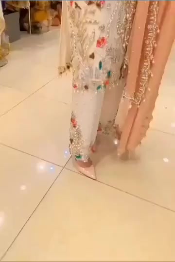 @Cute pathaniiiii