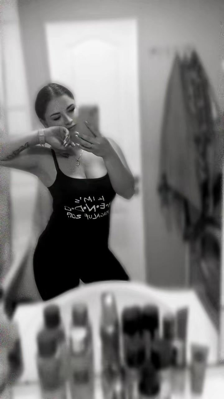@Nika_Nika