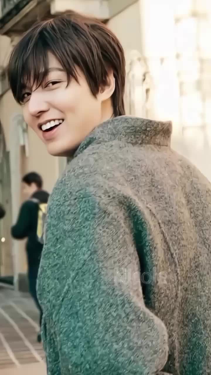 @Minoz_Nicole