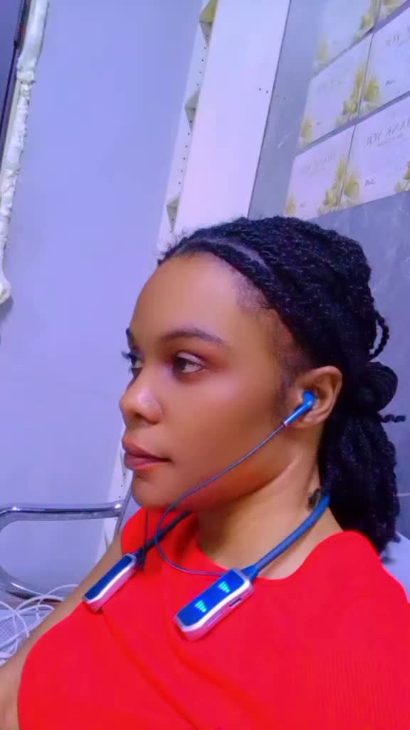 @happy gal 256
