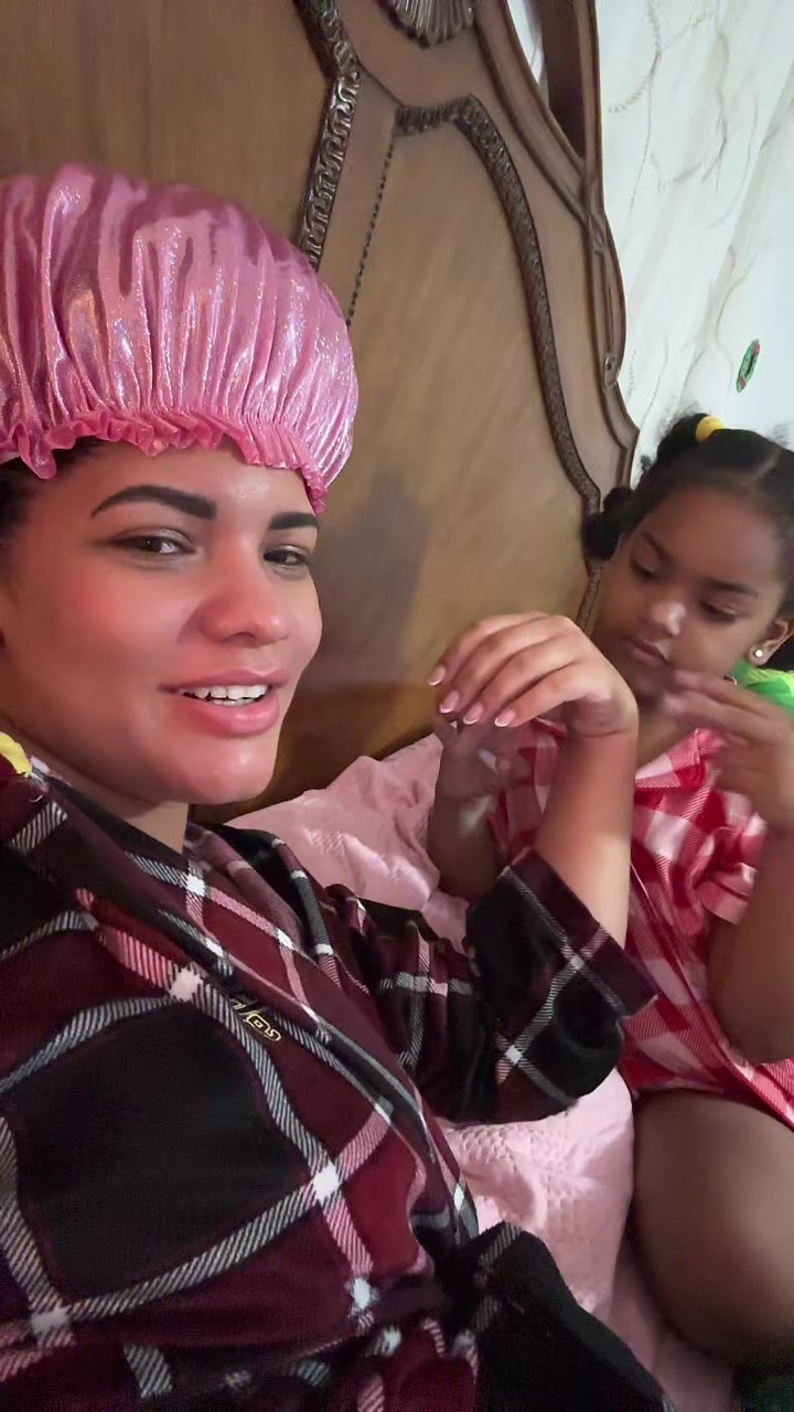 @Yessi la mulatica