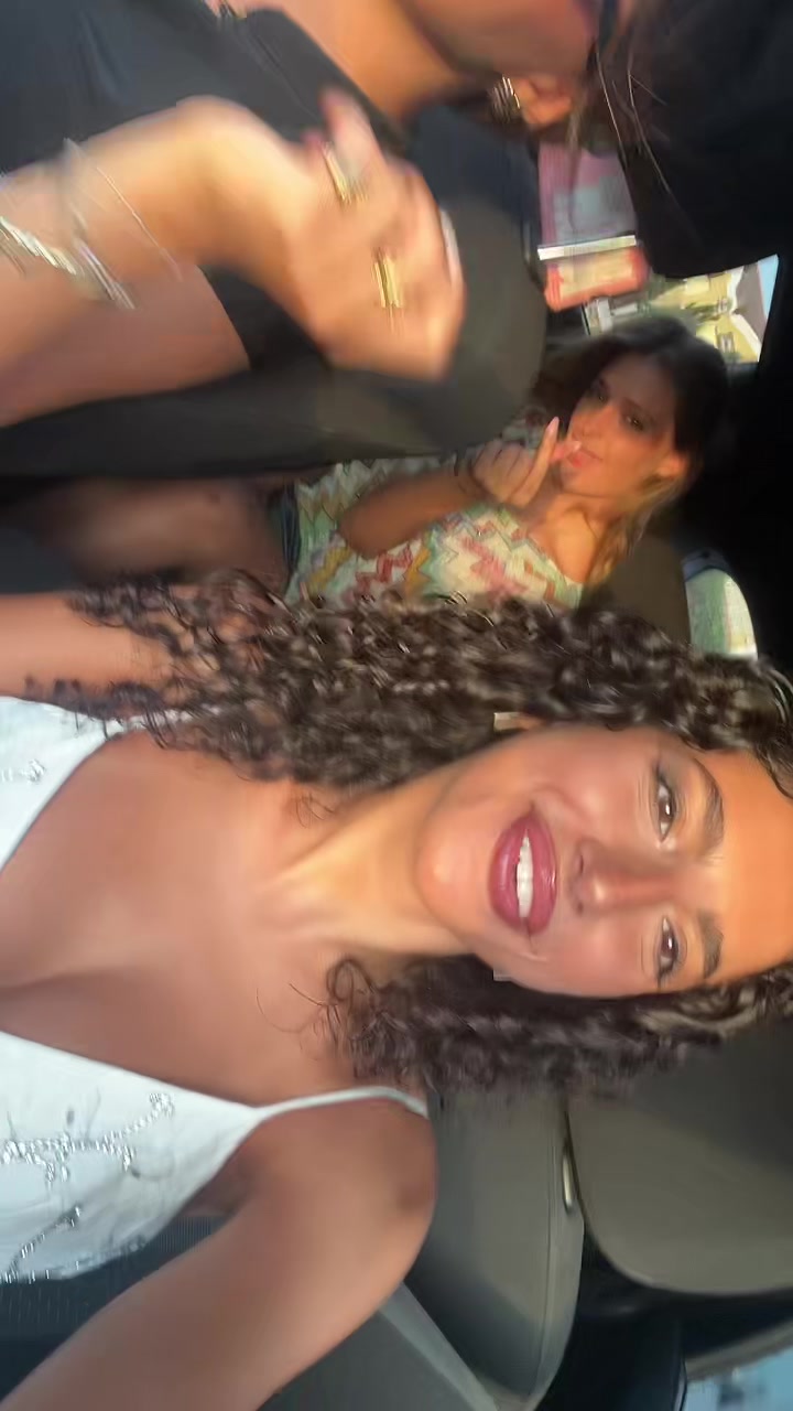 @laura