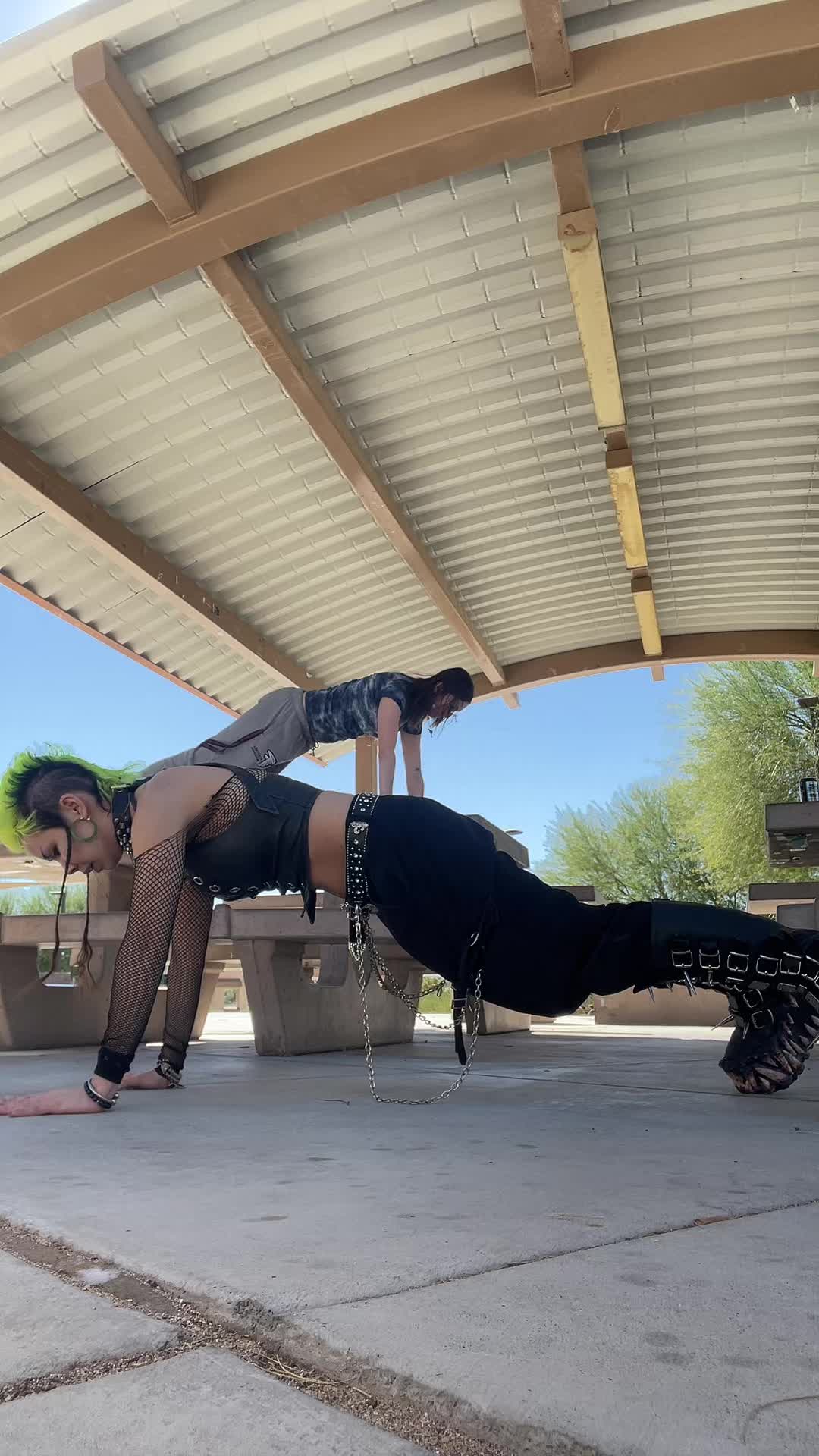 @lynzzieleggat