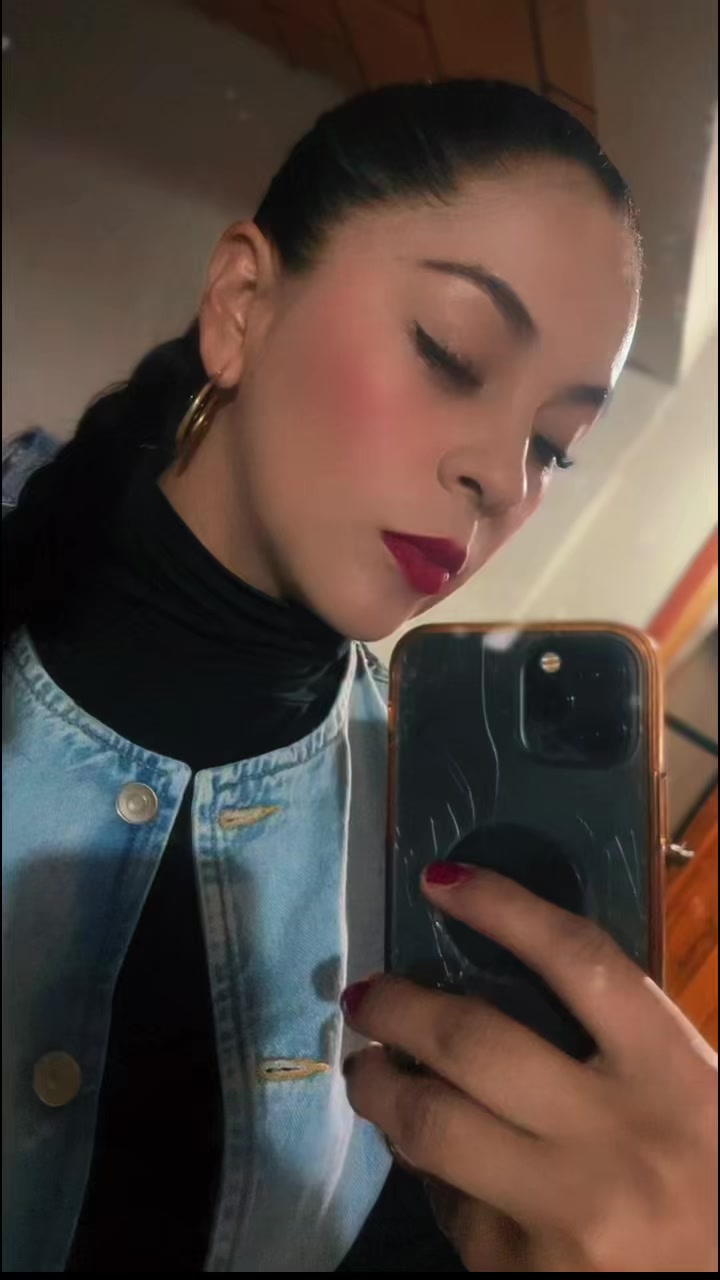 @Mayra E.