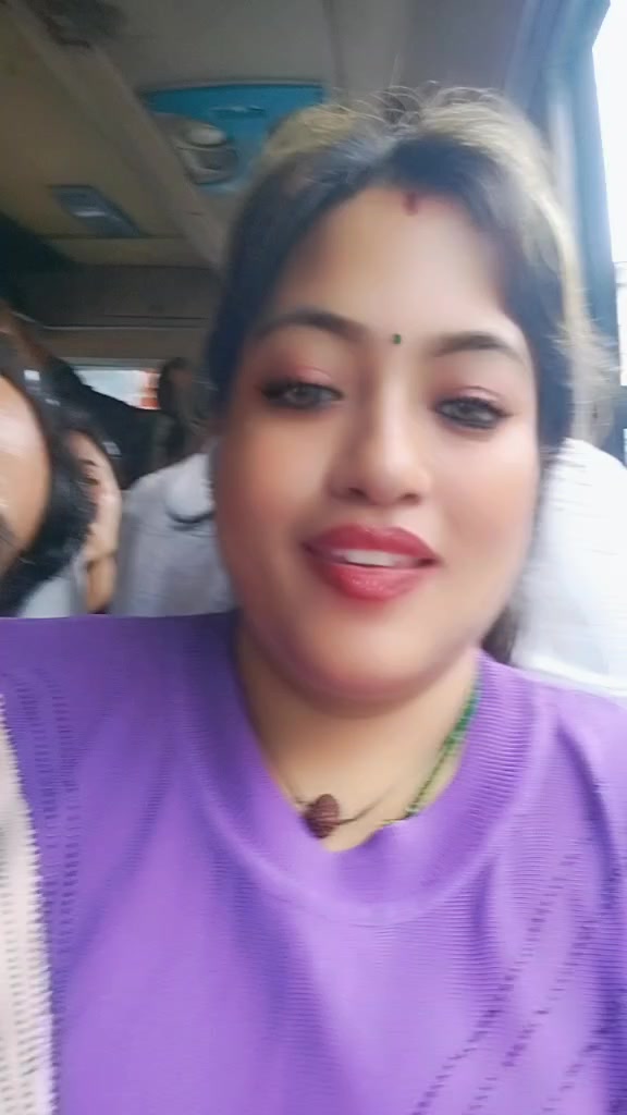 @smile queen 👑👑👑👑with hubby