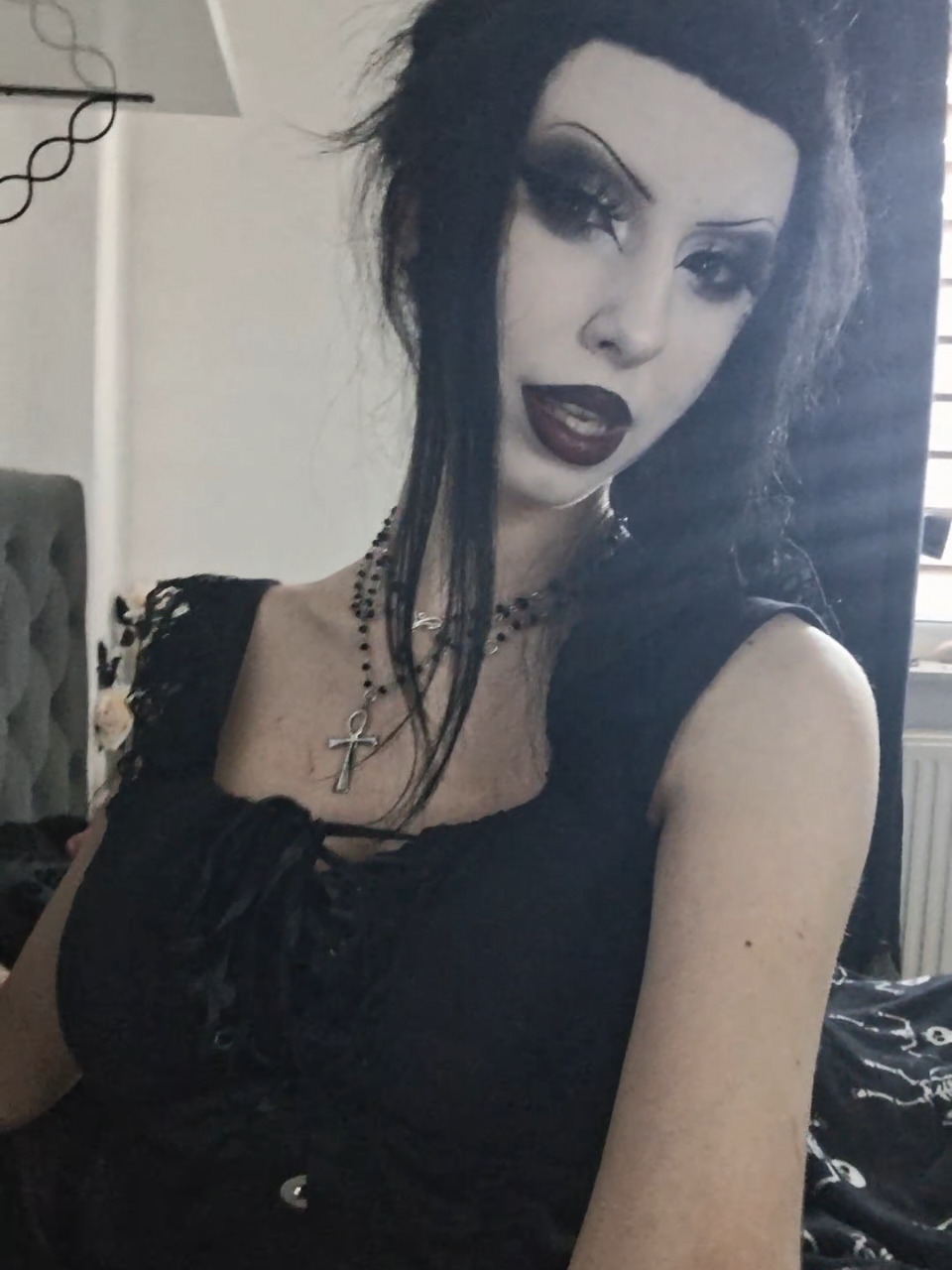 @𝕸𝖆𝖏𝖆 🕯
