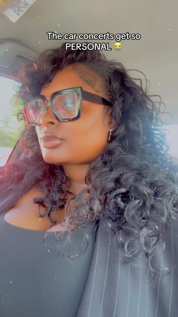@Loni B✨