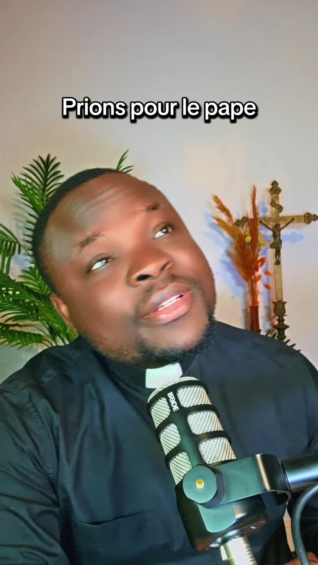 @Padre Précieux 🇨🇵🇻🇦