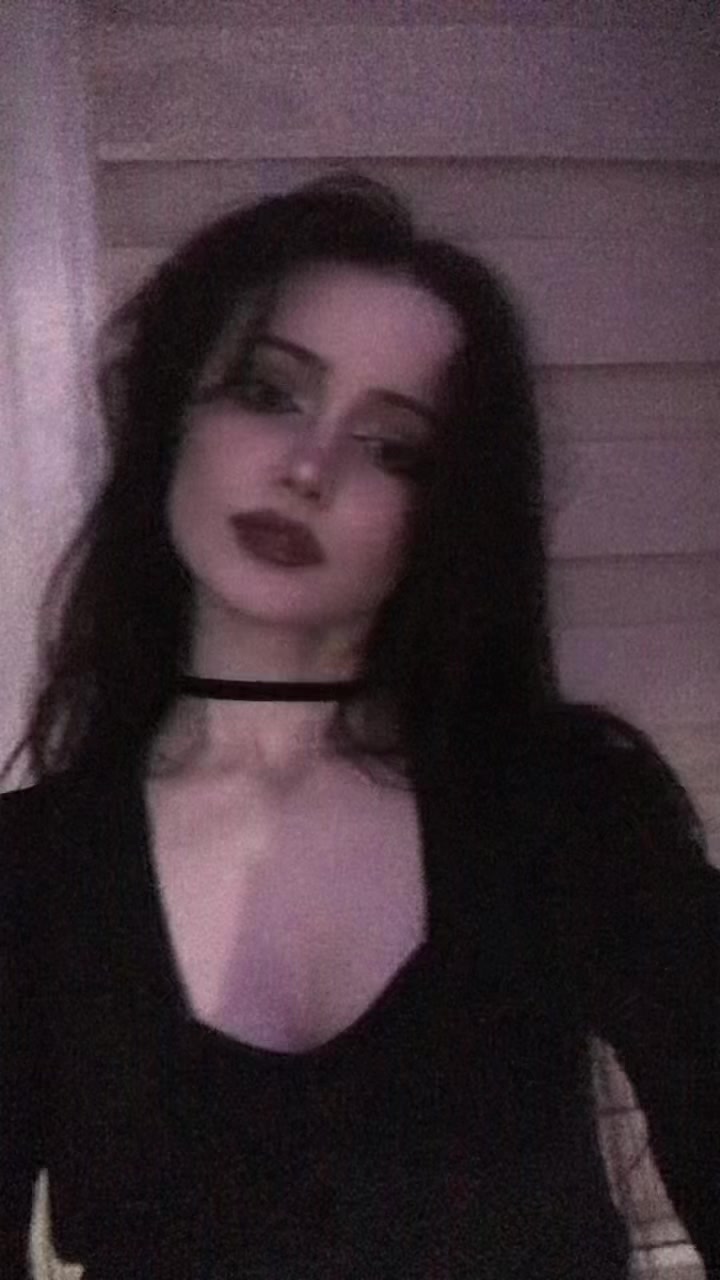 @𝔥𝔢&rsquo;𝔩𝔩𝔤𝔞𖤐