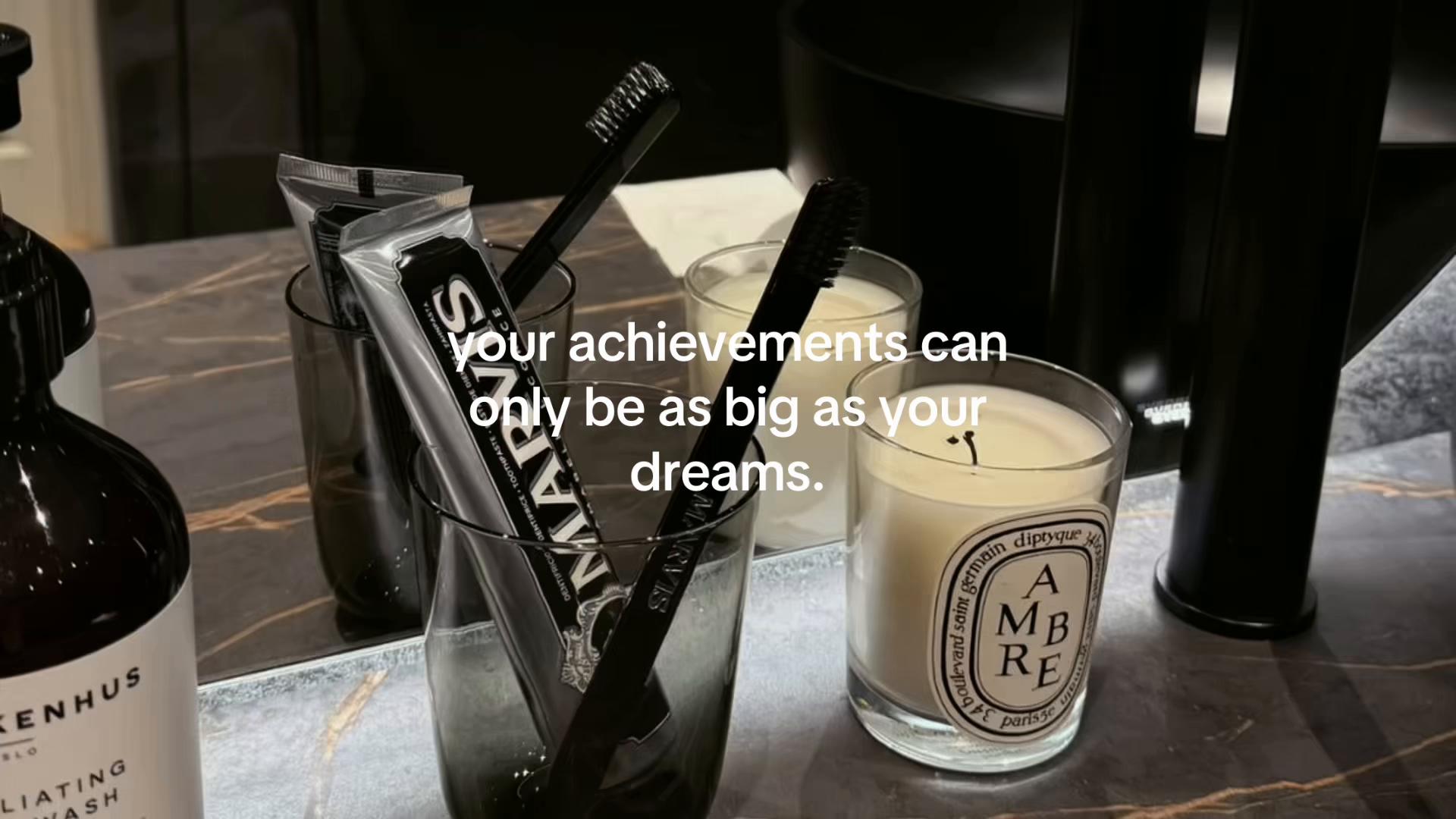 @𝑅