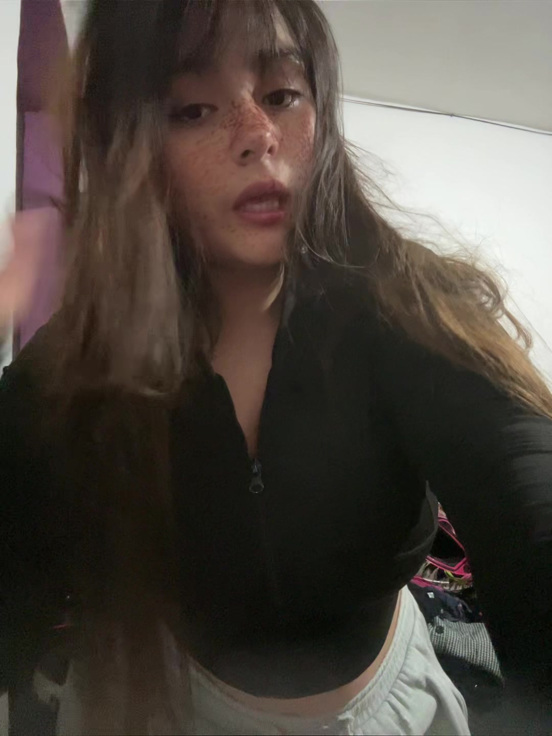 @Whtos.