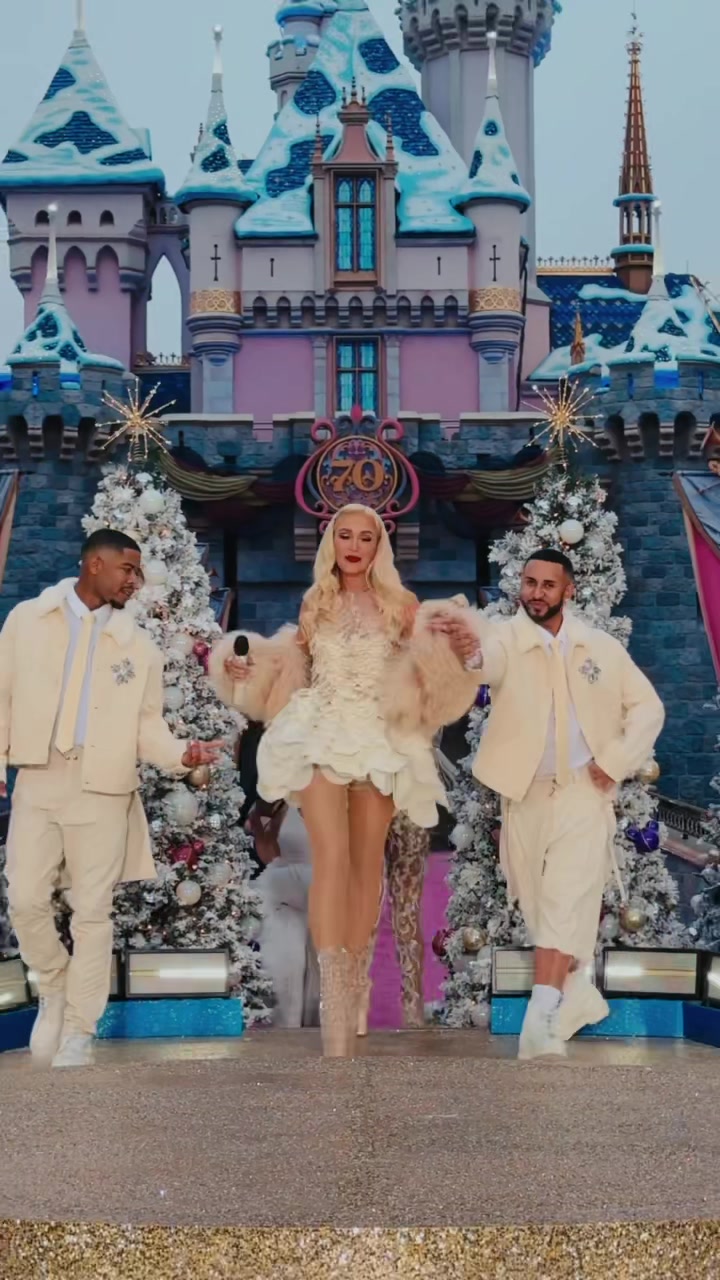 @Gwen Stefani