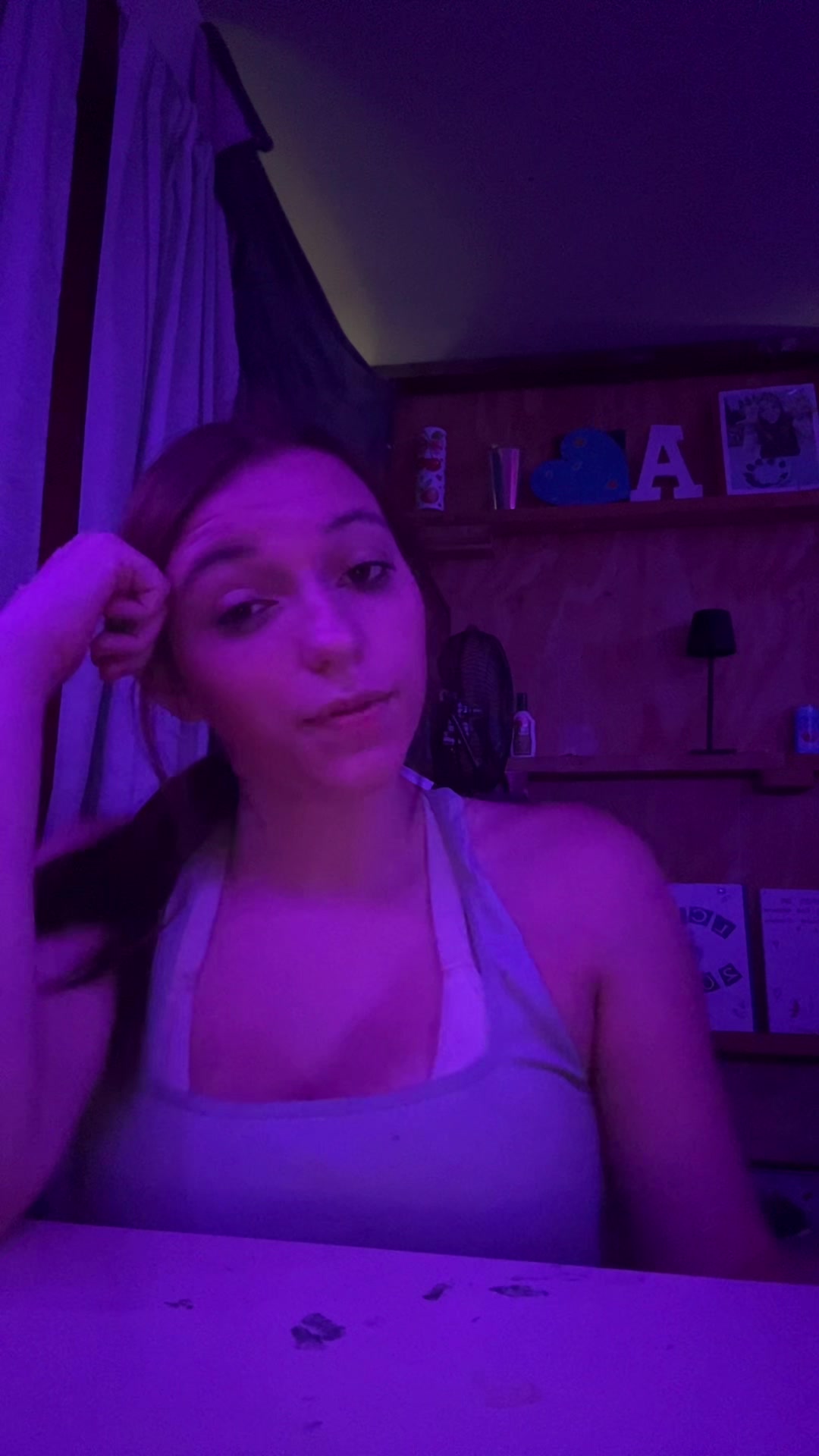 @Anna_sally12