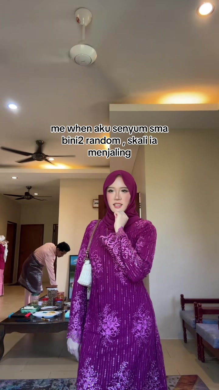 @isyanell