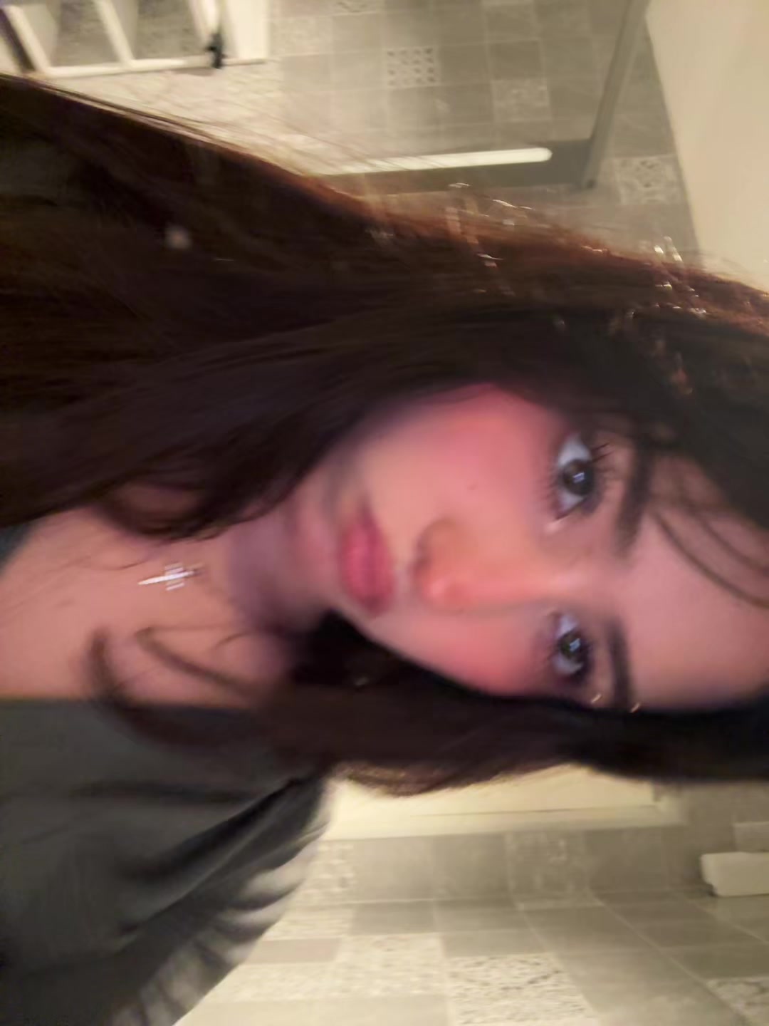 @️