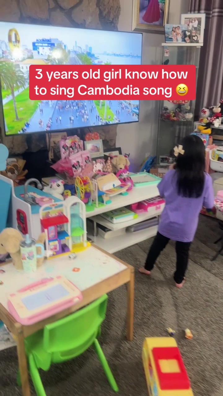 @Ellen Ellie 🇺🇸🇰🇭