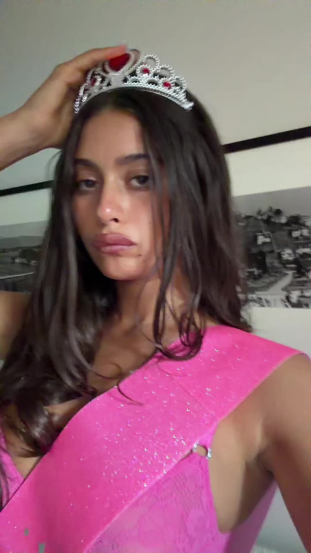 @sophiaziskin