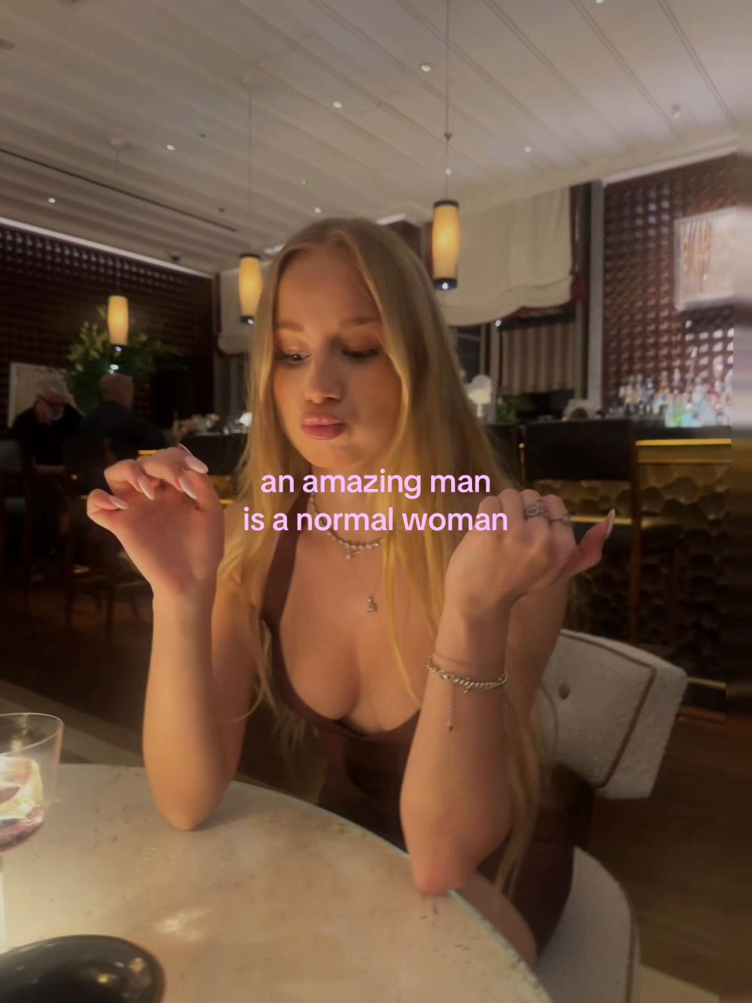 @𝓙. 🐰♋︎