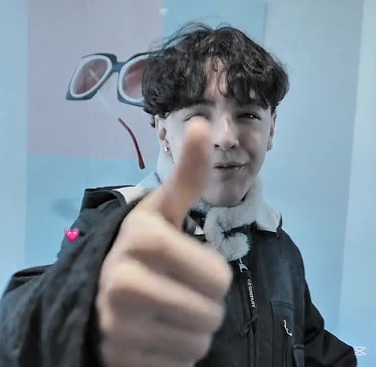 @𝙑𝙖𝙡𝙚𝙣𝙣⭐️