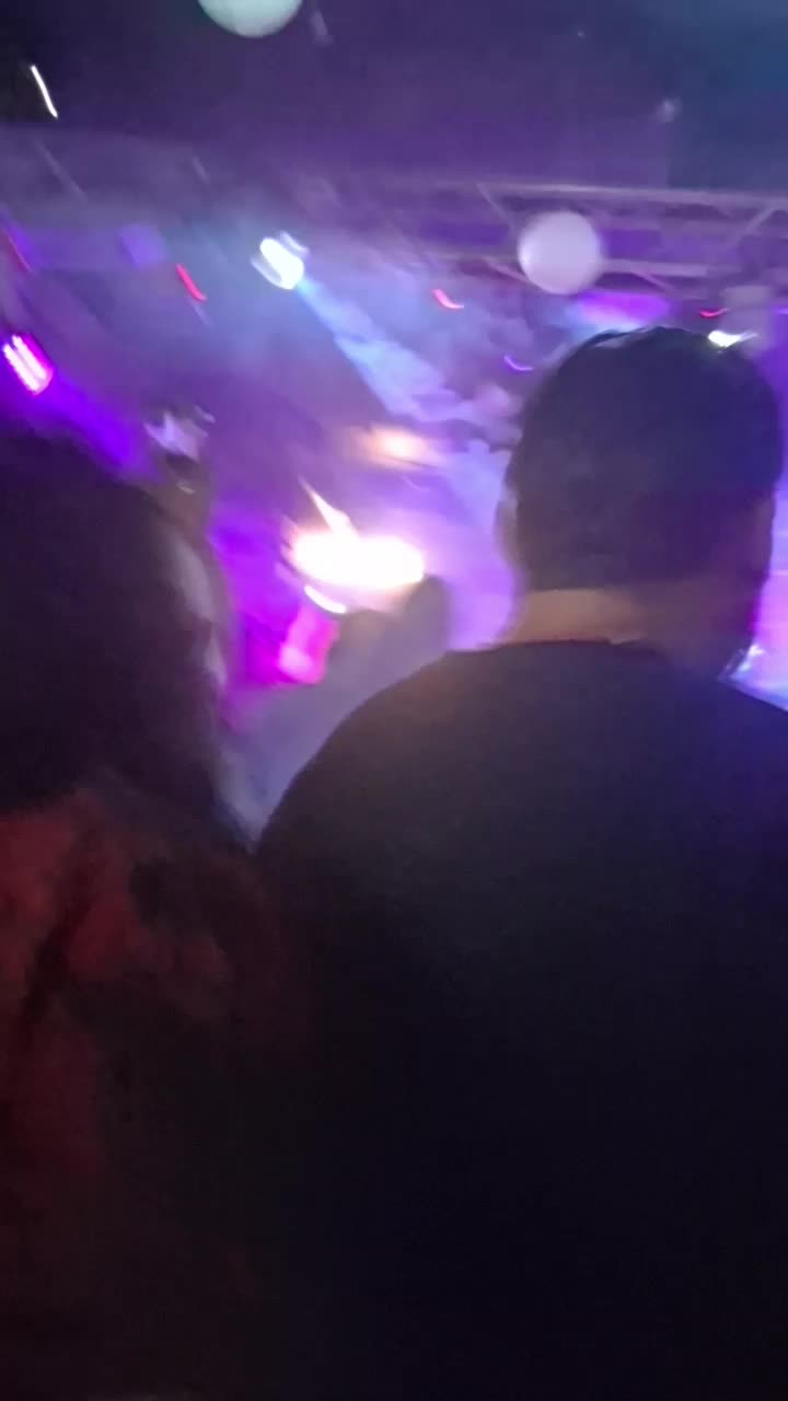@Elena Caballero115