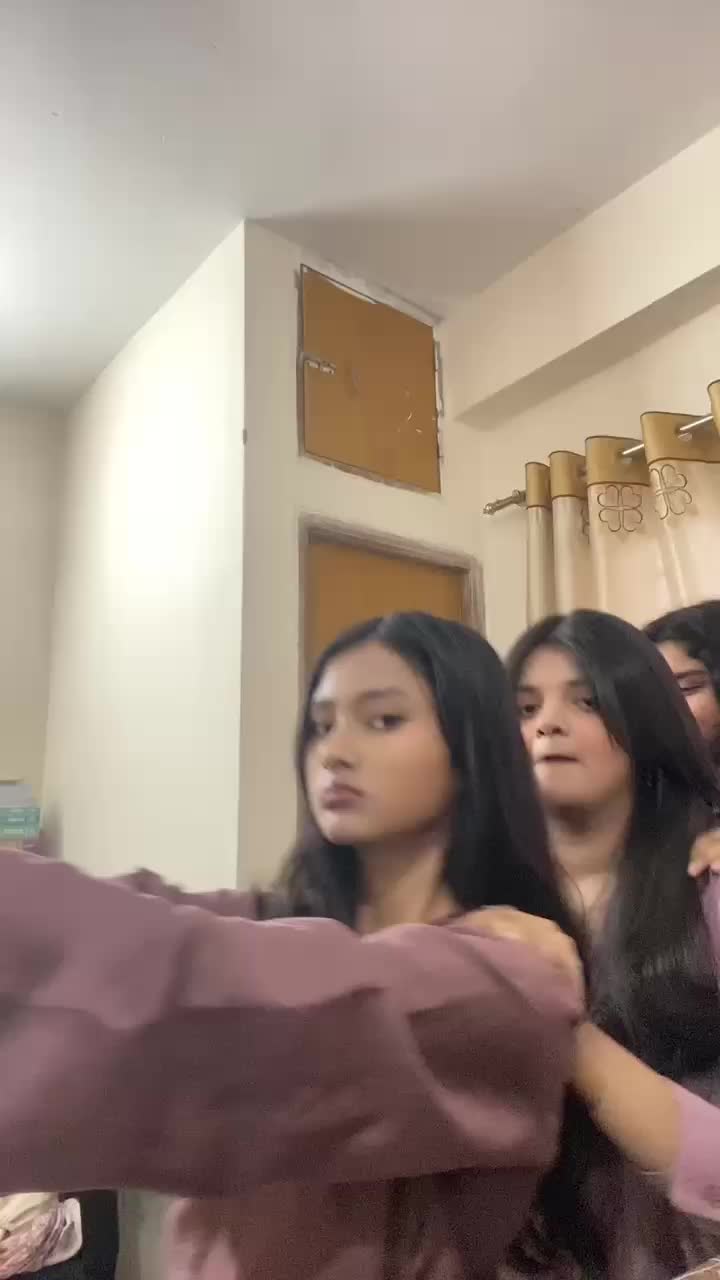 @🕸️