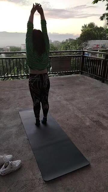 @jaquelynsescar1