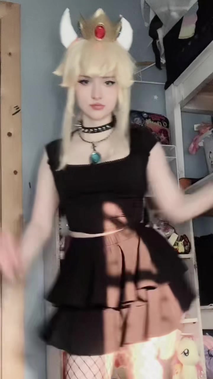 @≽^&bull;⩊&bull;^≼♡