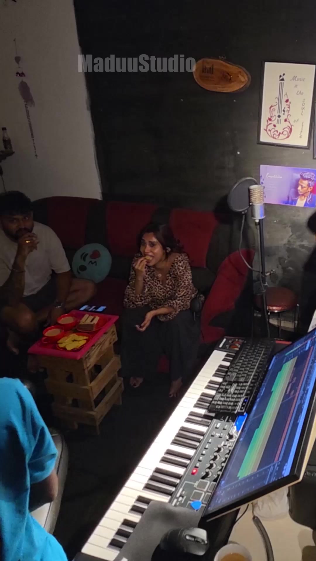 @Maduu Shanka 🎼🎤🎹 🇱🇰