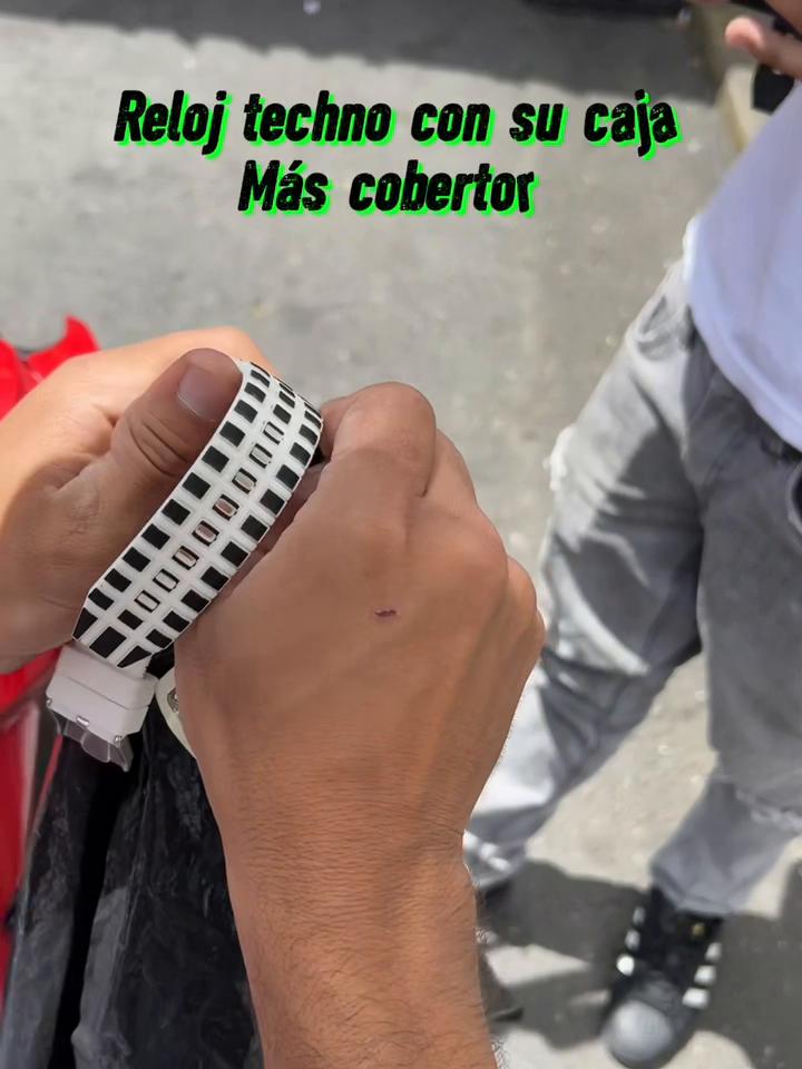 @Horafinaccs