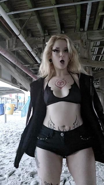 @graveyardratgirl